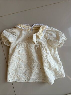 Girls' Cream Eyelet Short Sleeve Top with Yellow Stripe Collar